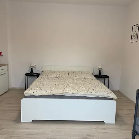 Apartman 101 Frysava Екстер'єр фото