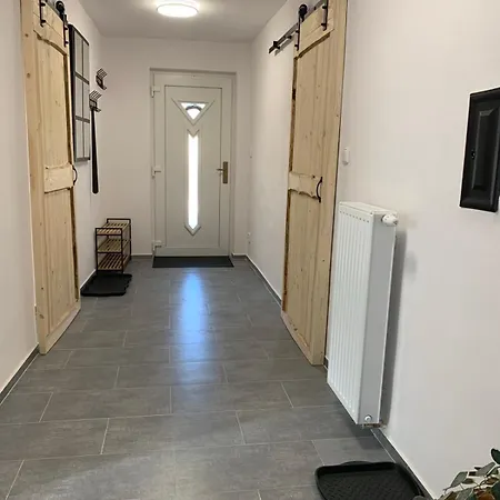 Apartman 101 Frysava Екстер'єр фото