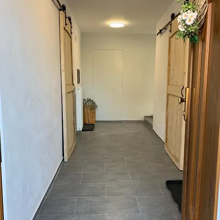 Apartman 101 Frysava Екстер'єр фото